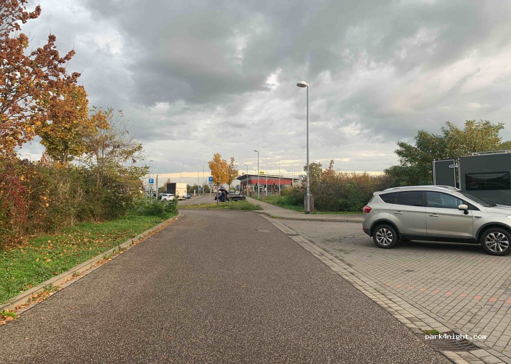 (06794) Sandersdorf-Brehna - — foto 3