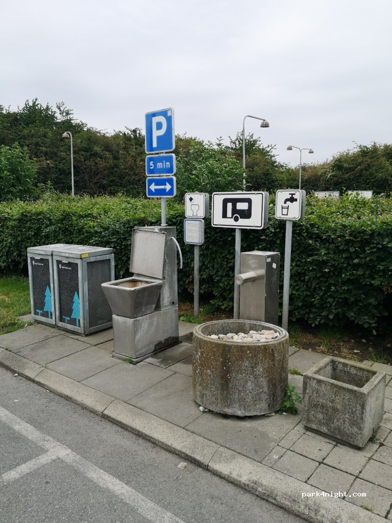 (2690) Karlslunde - Karlslunde Rasteplads — foto 2