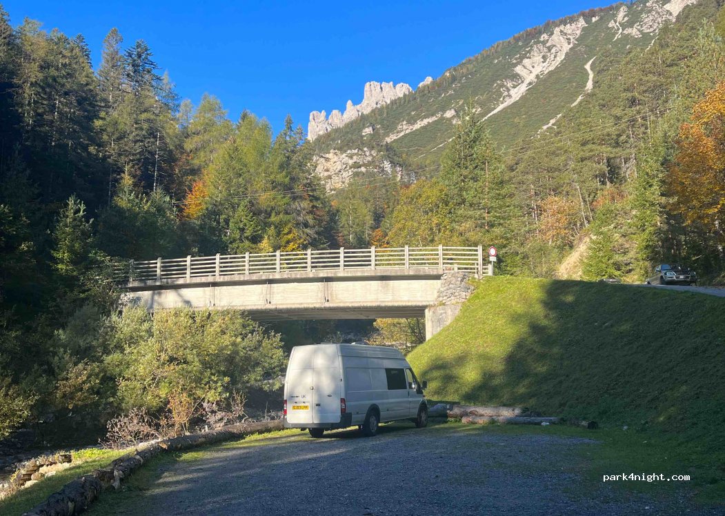 (33024) Forni di Sopra - Unnamed Road — foto