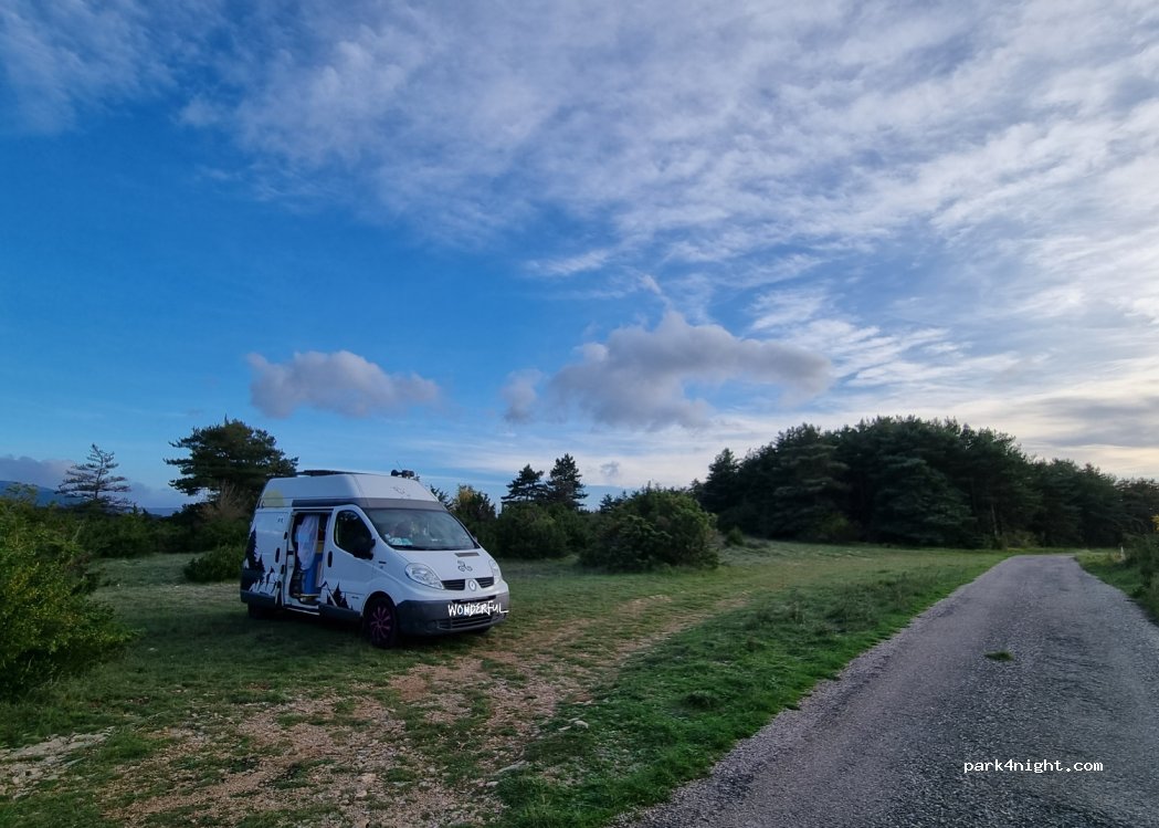 (12230) Saint-Jean-du-Bruel - — foto