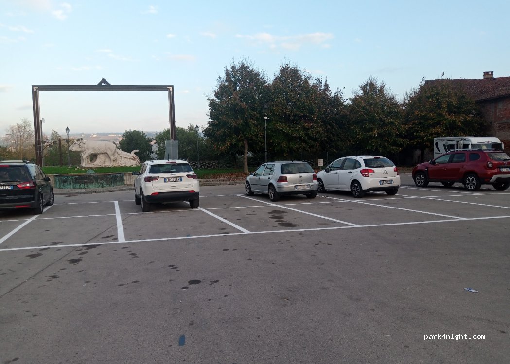 (12061) Carrù - 1 Piazza Divisione Alpina Cuneense — foto 3
