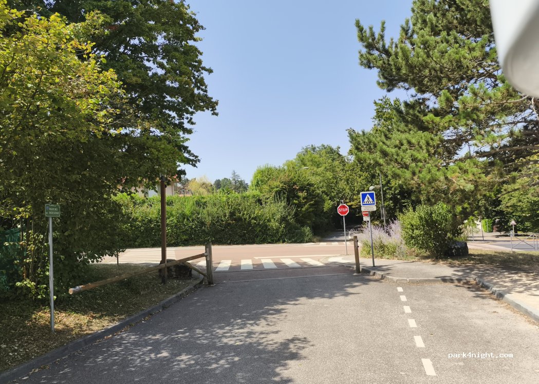 (69570) Dardilly - 64 Allée du Camaïeu — foto 4