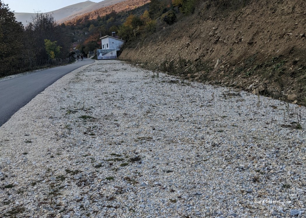(7314) Malovishte - Unnamed Road — foto
