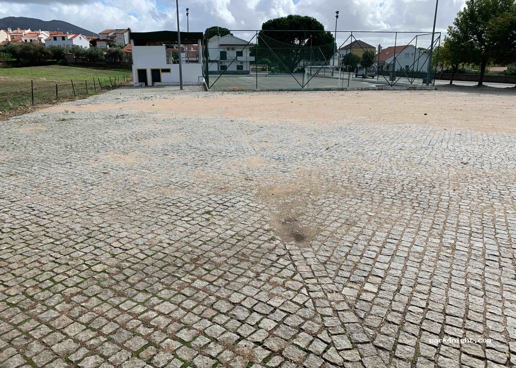 (6060-388) Penha Garcia - 9 Largo 1º de Maio — foto 2