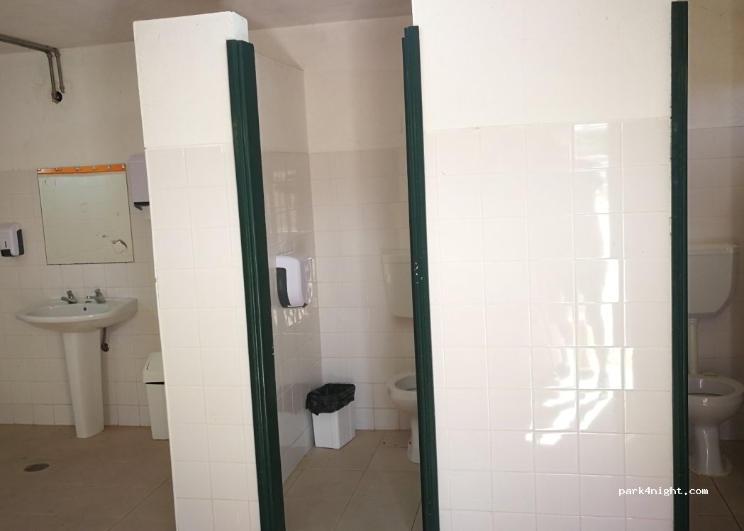 (6060-388) Penha Garcia - 9 Largo 1º de Maio — foto 4