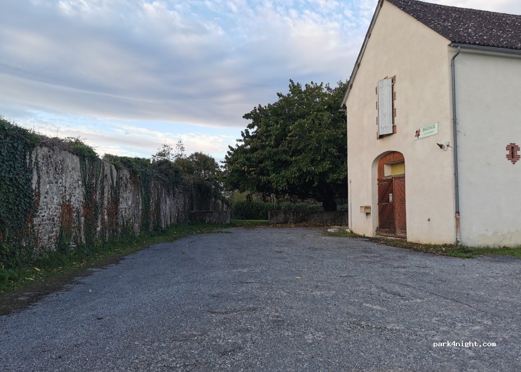 (64400) Oloron-Sainte-Marie - 45 Chemin des Ourtigous — foto 4