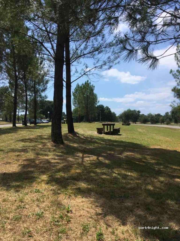 (40400) Carcarès-Sainte-Croix - D824 — foto