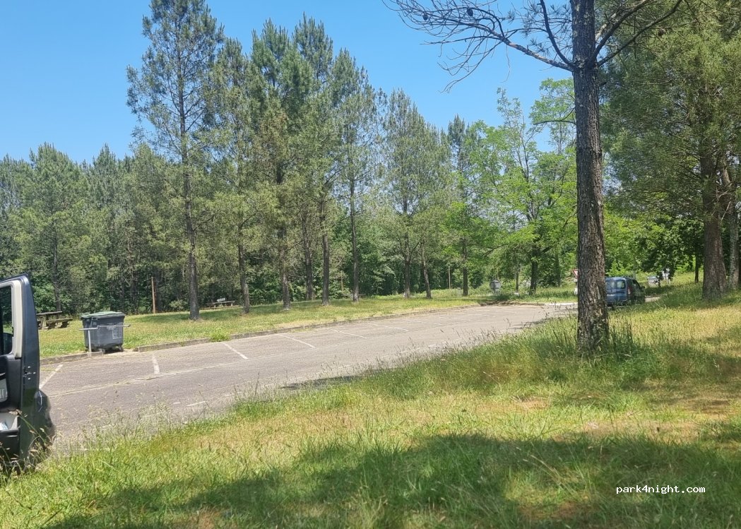 (40400) Carcarès-Sainte-Croix - D824 — foto 4