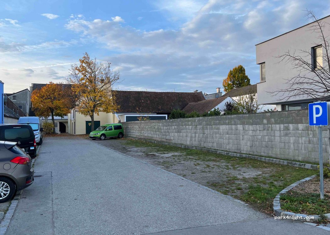 (2504) Sooß - 21 Thomas Wendt-Straße — foto