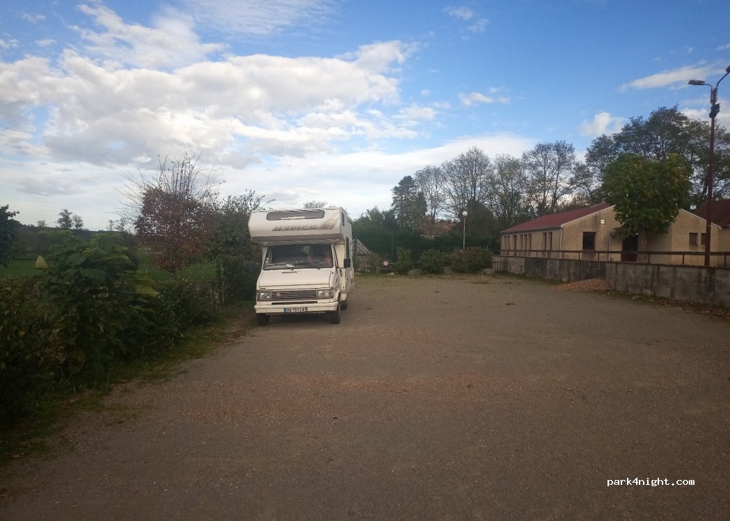 (71110) Saint-Didier-en-Brionnais - 310 Le Bourg — foto 2