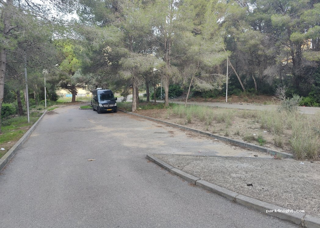 (43840) Salou - 8 Carrer de les Pedres Fogueres — foto