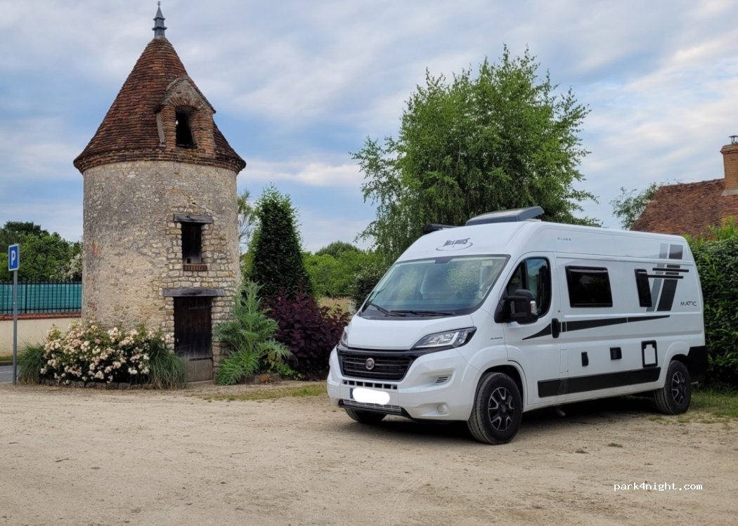 (45340) Chambon-la-Forêt - 18 Rue du Sculpteur Oscar Roty — foto 2
