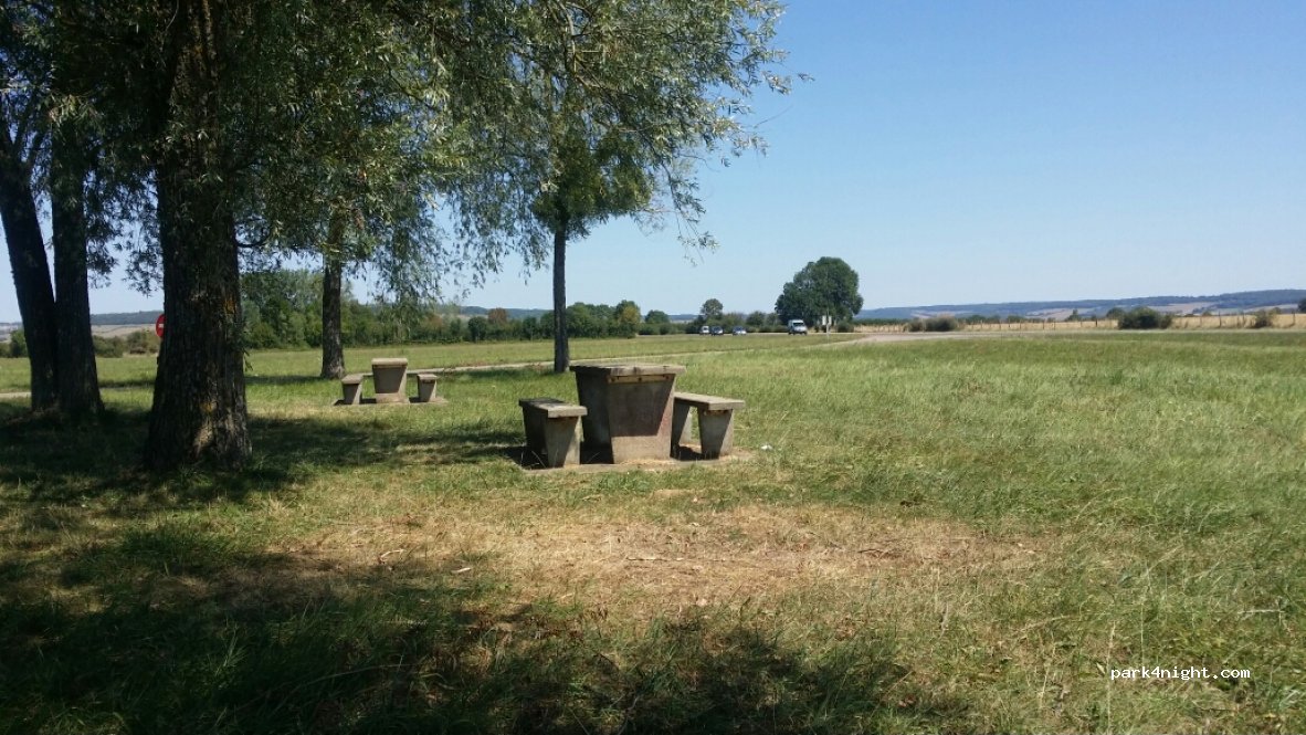 (21320) Meilly-sur-Rouvres - D981 — foto 2