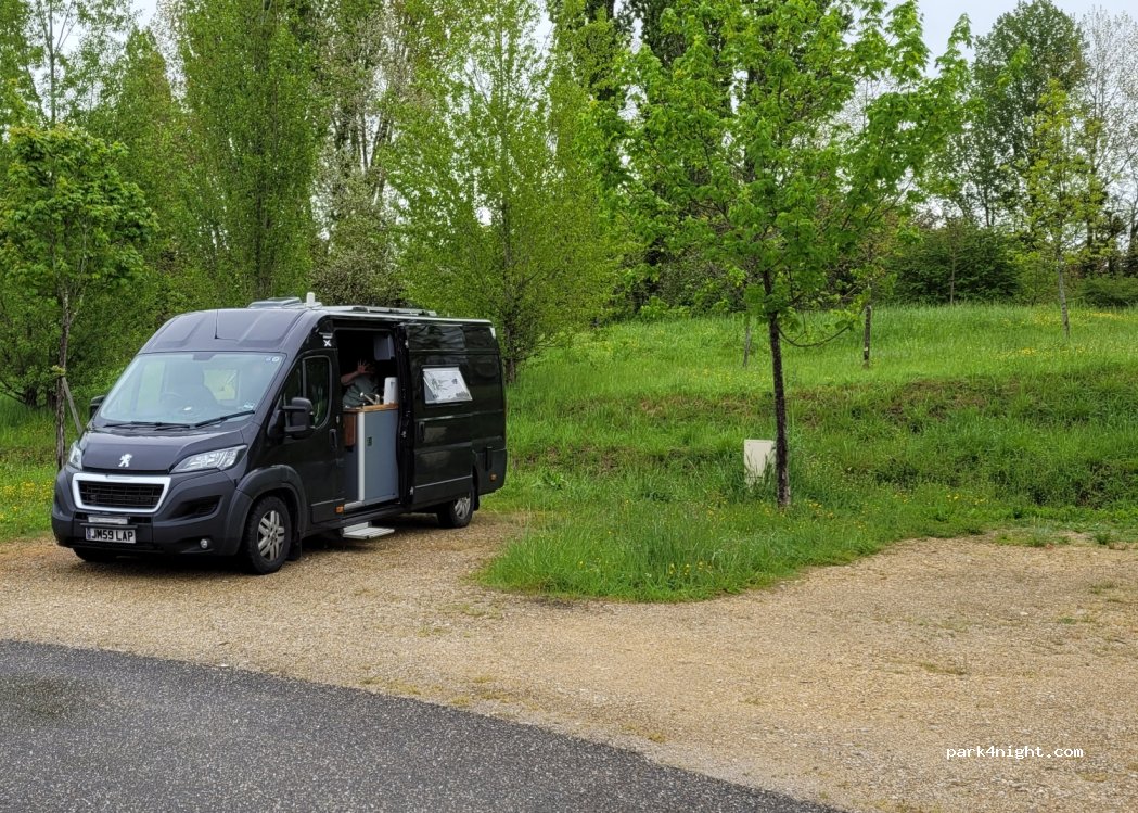 AirePark | Aire de camping-cars Bergerac | Aire de Pombonne — foto 2