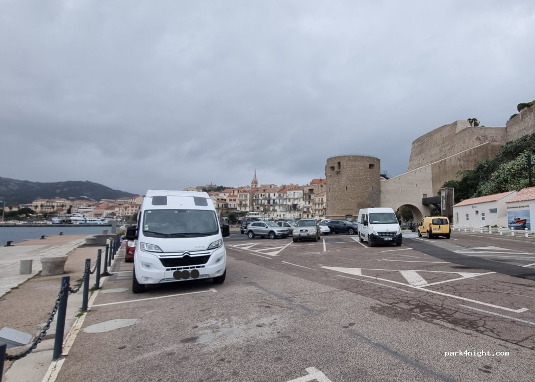 (20260) Calvi - 1 Place Porteuse d'Eau — foto 4