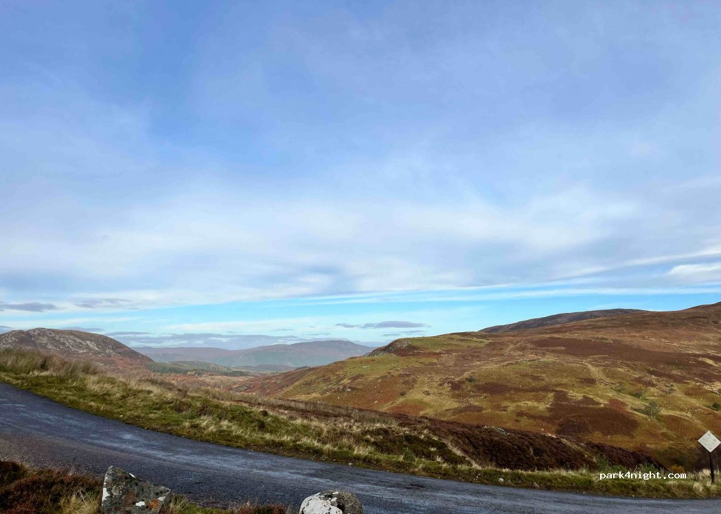 (IV2) Inverness - Unnamed Road — foto