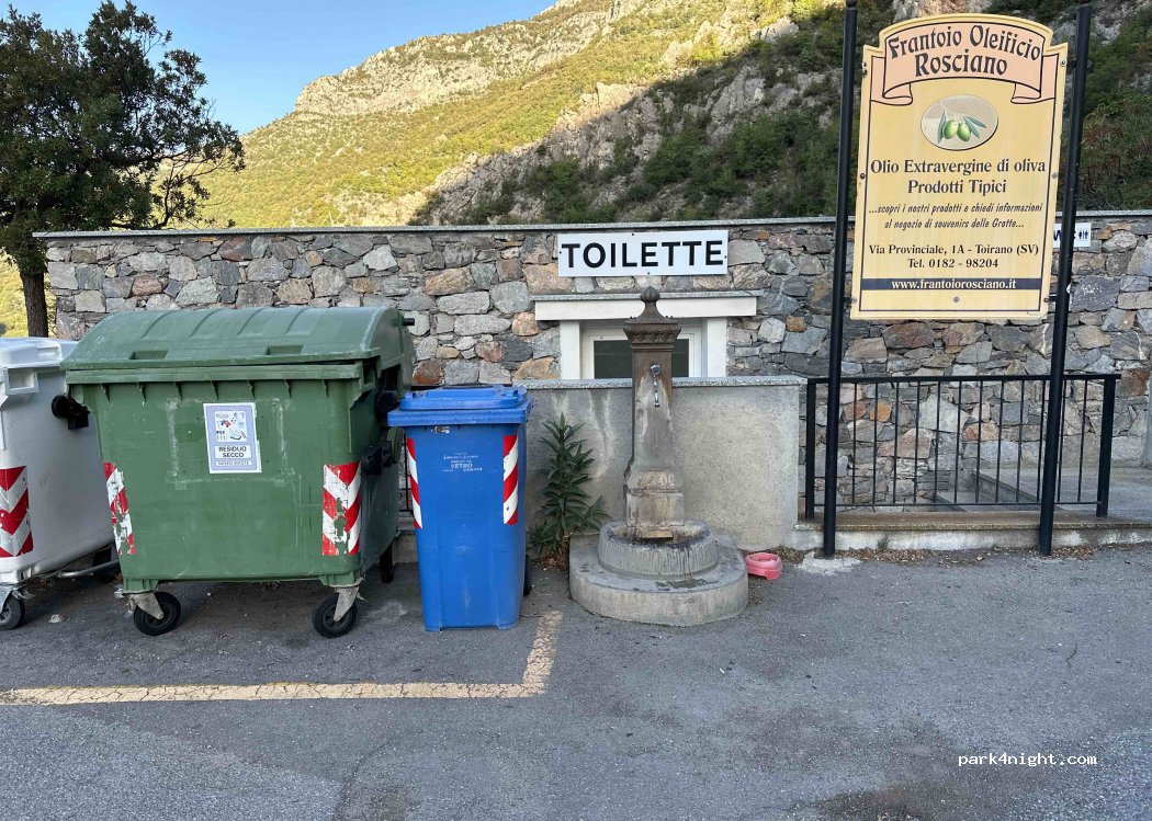 (17055) Toirano - 1 Via P. G. Maineri — foto
