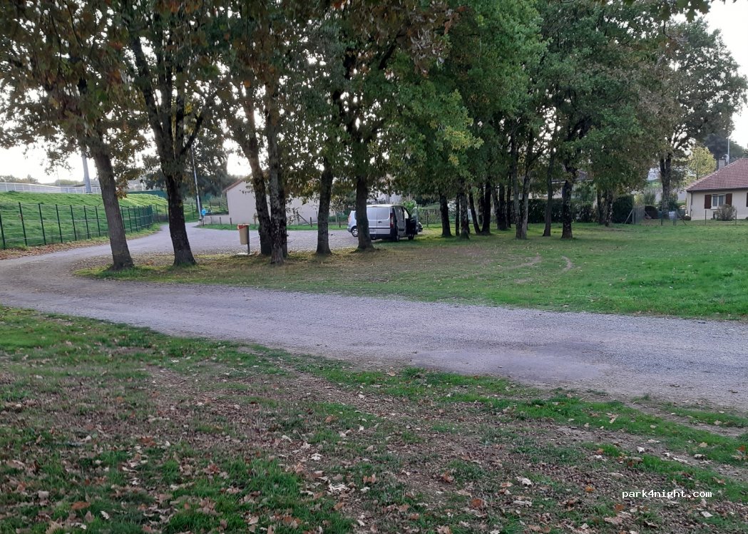 (87200) Saint-Junien - 3 Rue Albert Camus — foto 2