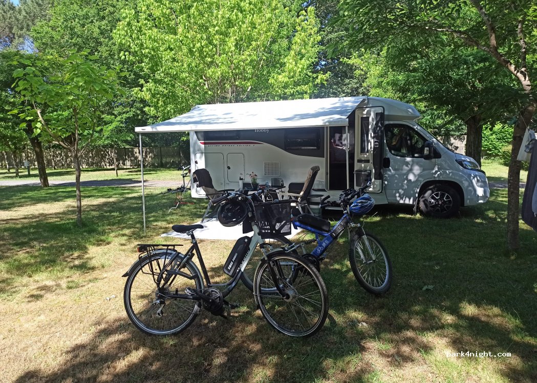 Aire Naturelle de Camping PIOU DE PELLE — foto 5