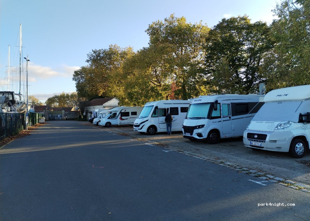 (17300) Rochefort - Rue de la Vieille Forme — foto 5