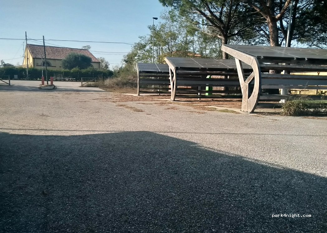 (45012) Ariano - 13 Via San Basio — foto