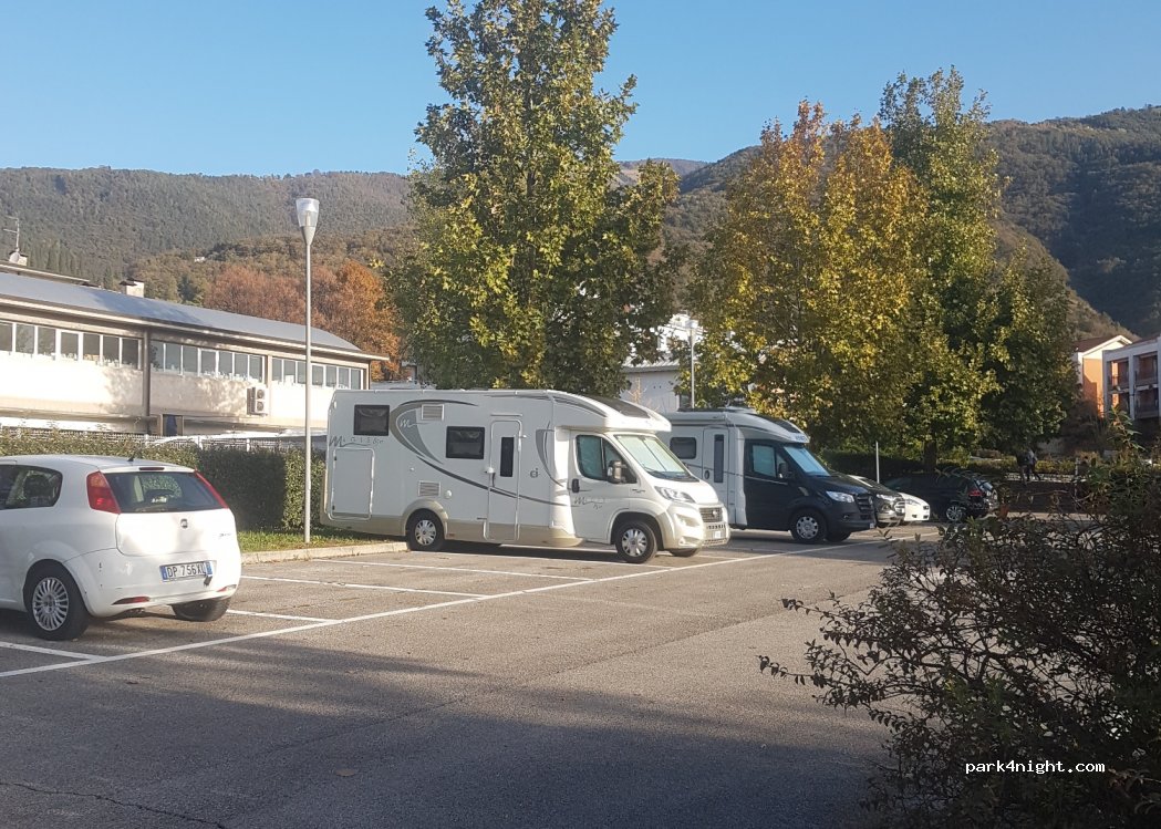 (31049) Valdobbiadene - 9 Via della Pace — foto