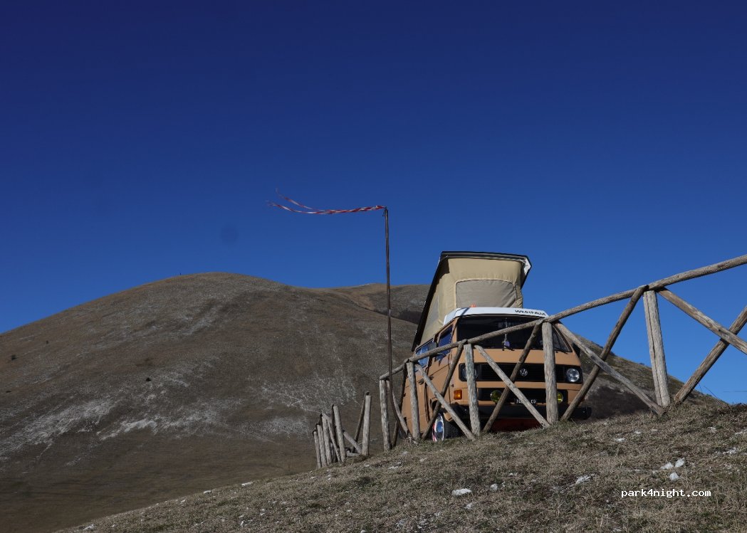 (06028) Sigillo - Località Pian di Monte — foto 4