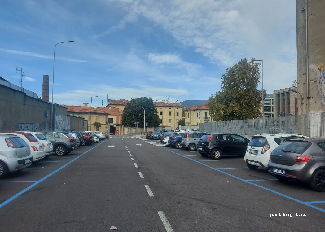 (22100) Como - 4 Via Sant'Abbondio — foto 2