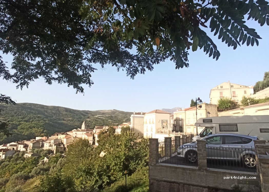 (85030) Carbone - 92a Via Vittorio Veneto — foto