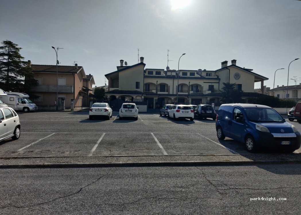 (44022) Comacchio - 45 Via Caduti di Cefalonia e Corfù — foto