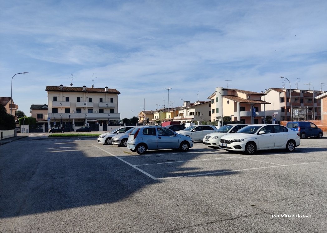 (44022) Comacchio - 45 Via Caduti di Cefalonia e Corfù — foto 3