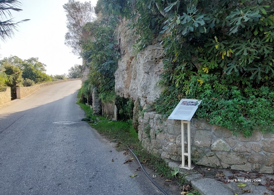 (630 77) Afitos - Unnamed Road — foto