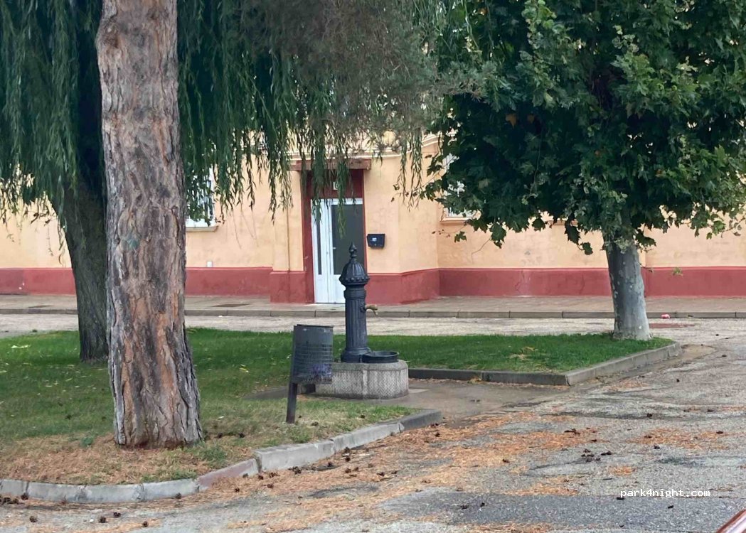 (09001) Burgos - 1 Plaza Virgen del Pilar — foto 3
