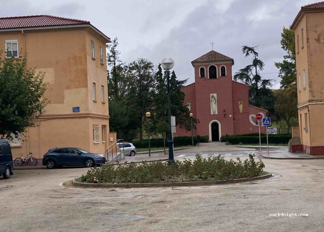 (09001) Burgos - 1 Plaza Virgen del Pilar — foto 4