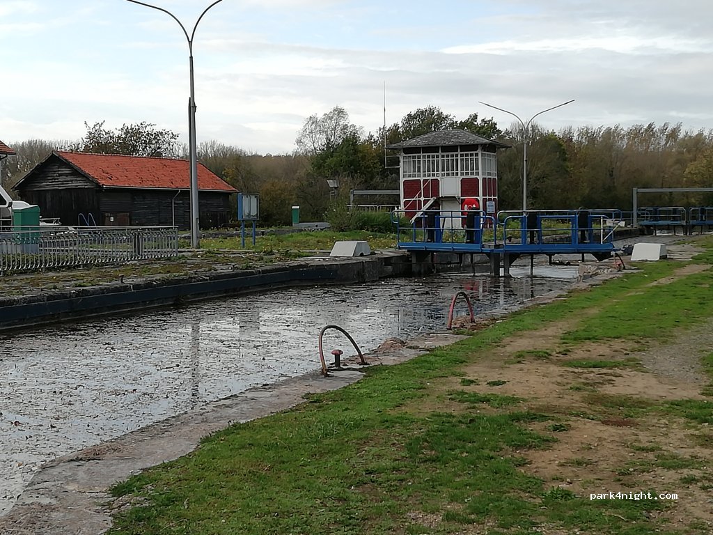 (59159) Noyelles-sur-Escaut - 1 Ecluses de Noyelles — foto 3