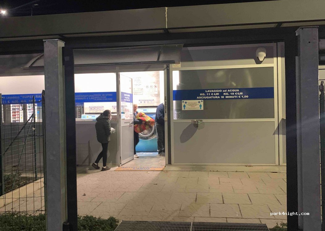 (22100) Como - 22 Via Pellegrino Tibaldi — foto