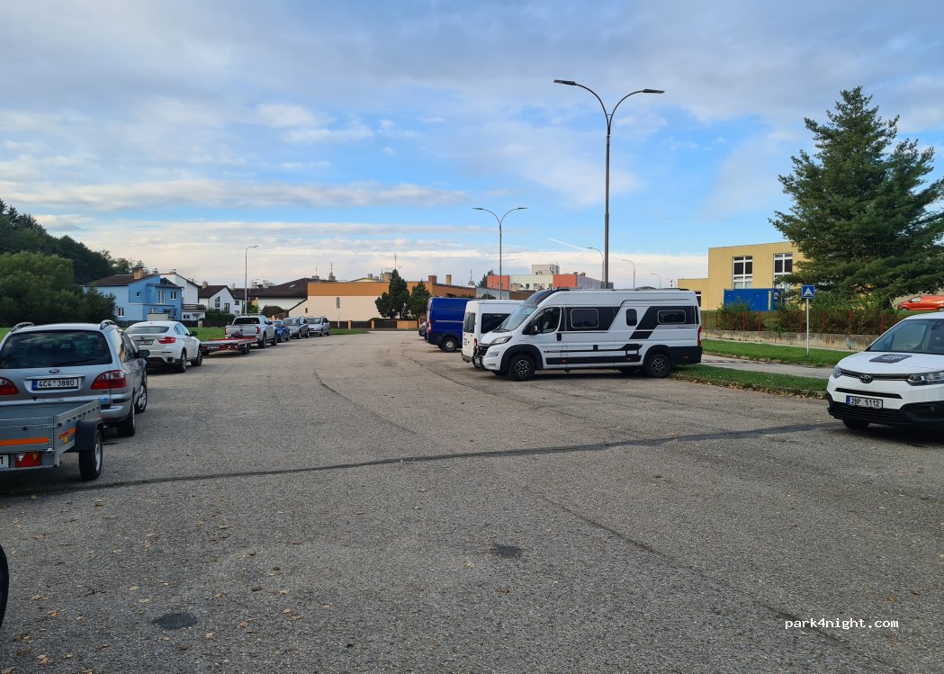 (377 01) Jindřichův Hradec - 377 01 sídliště Vajgar — foto 3