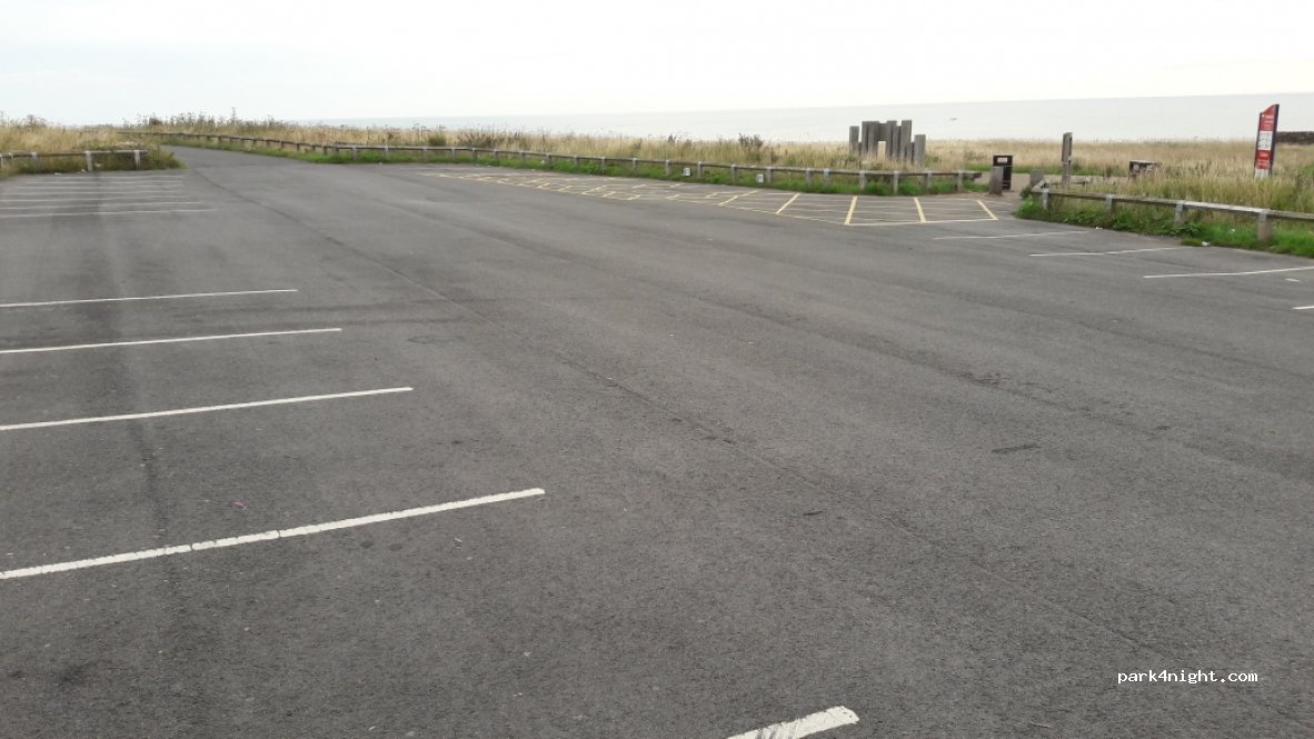 (SR7 7PS) Seaham - 8 East Cliff Road — foto