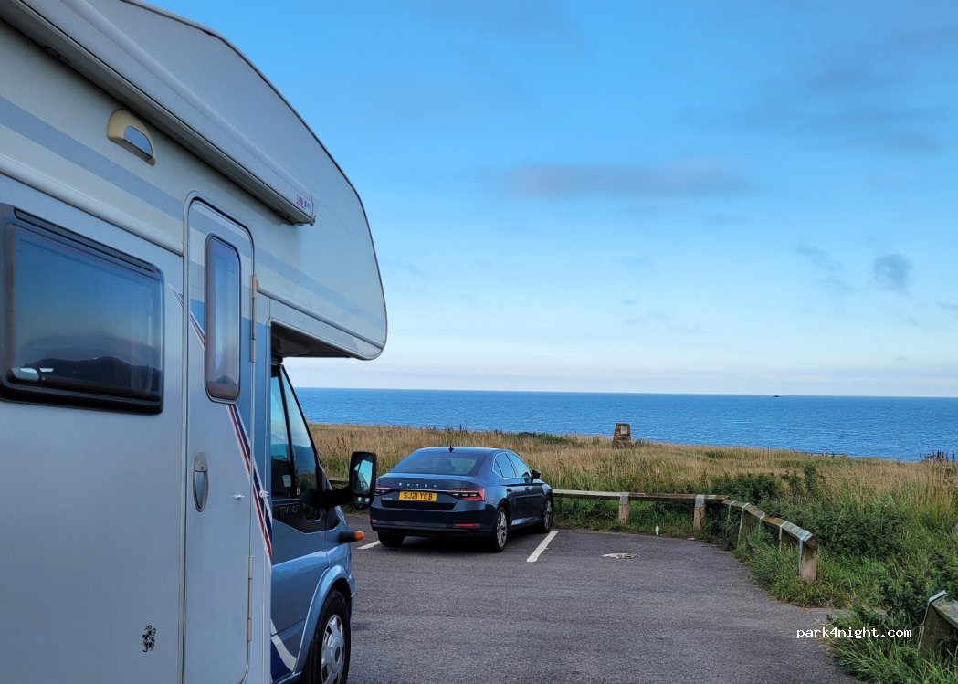 (SR7 7PS) Seaham - 8 East Cliff Road — foto 3