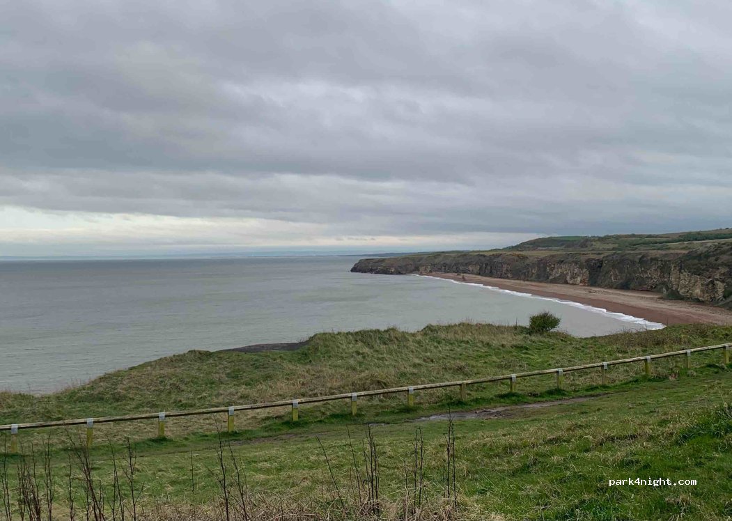 (SR7 7PS) Seaham - 8 East Cliff Road — foto 4