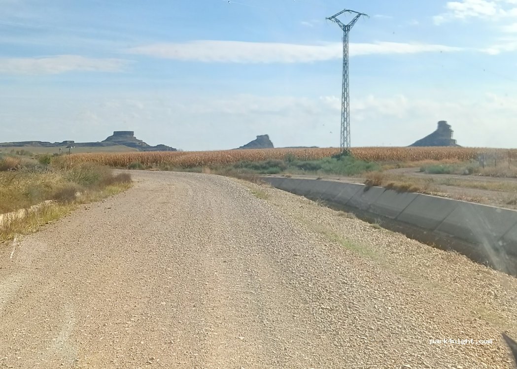 (22268) Marcén - Unnamed Road — foto 2