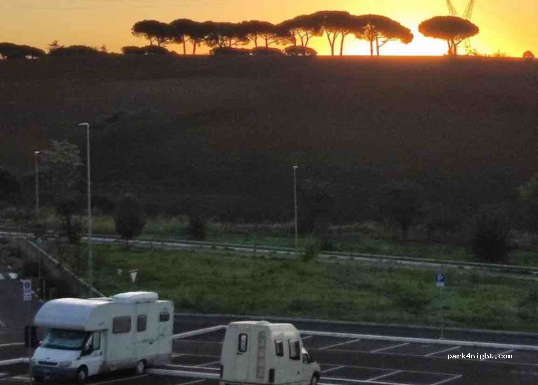 (00123) Roma - 42 Viale Roberto Lerici — foto 2