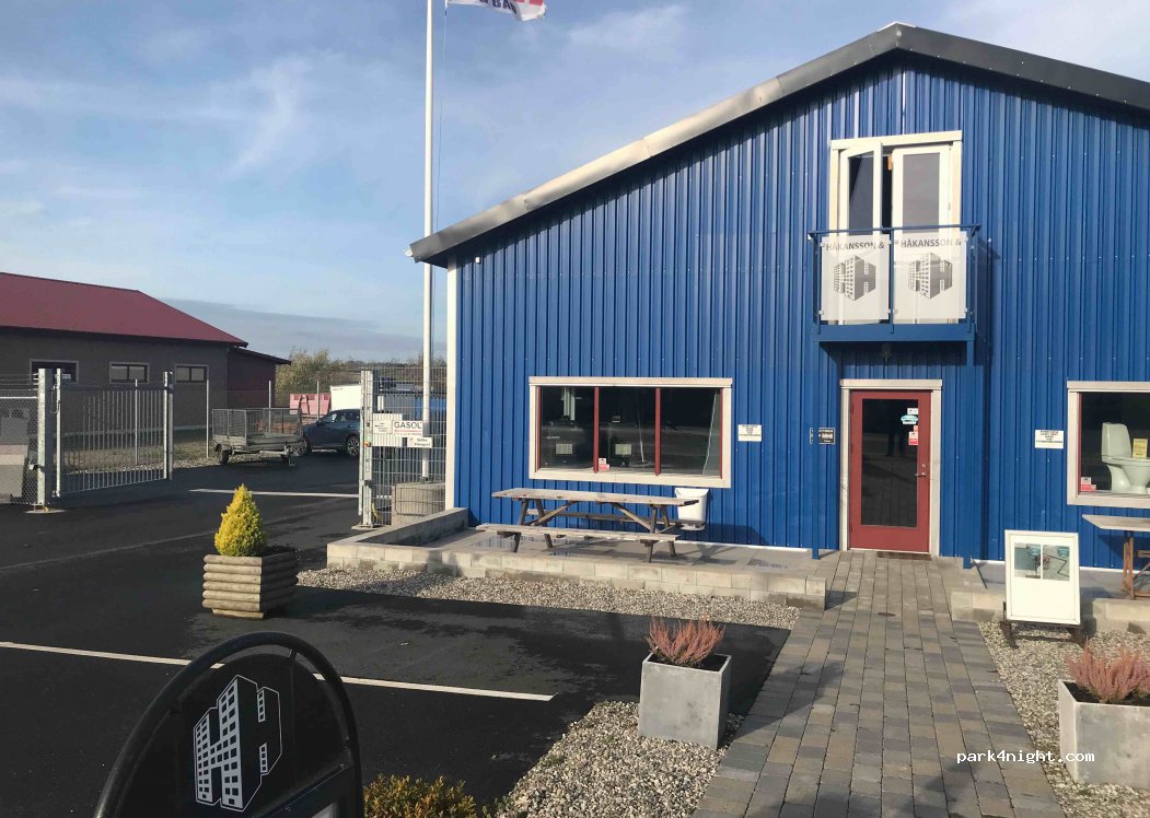 (272 36) Simrishamn - 30 Fabriksgatan — foto
