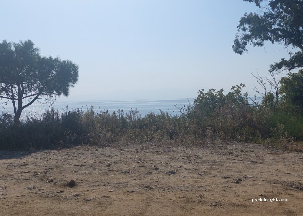 (630 75) Stagira Akanthos - Unnamed Road — foto