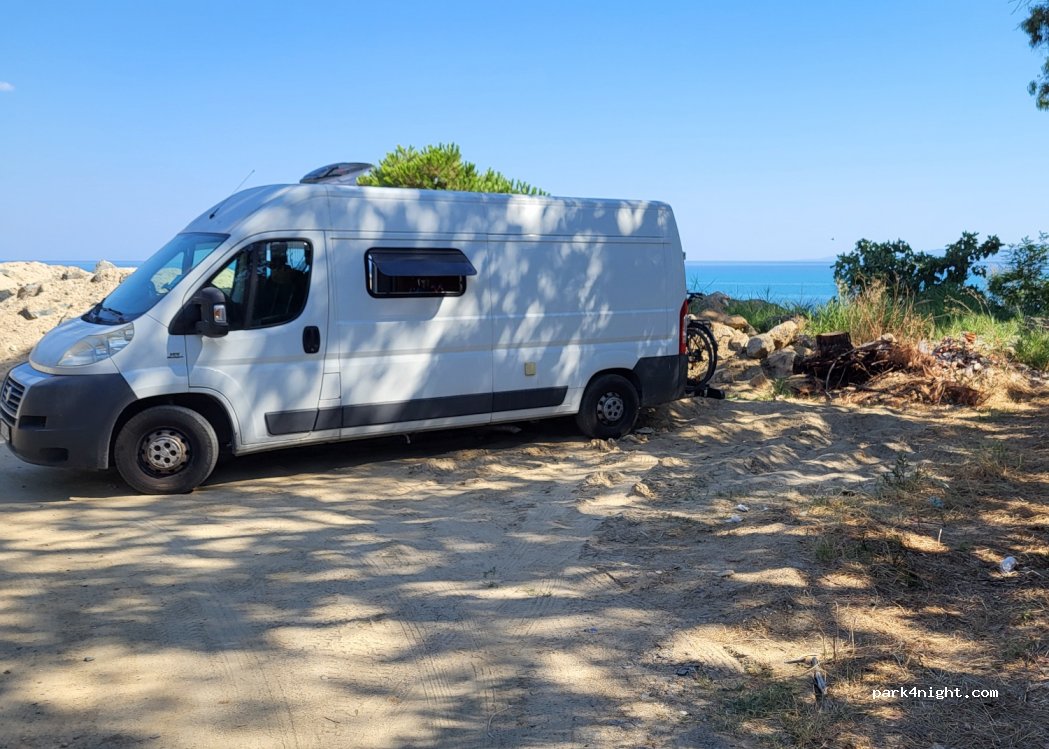 (630 75) Stagira Akanthos - Unnamed Road — foto 2