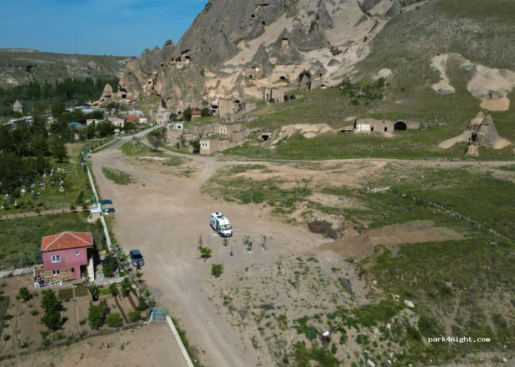 (68500) Yaprakhisar - Unnamed Road — foto 4