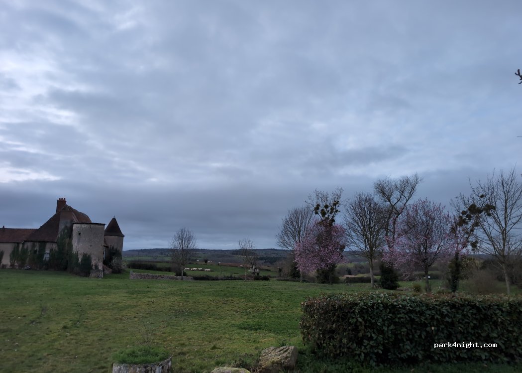 (03380) Quinssaines - 3 Rue du Château — foto 3