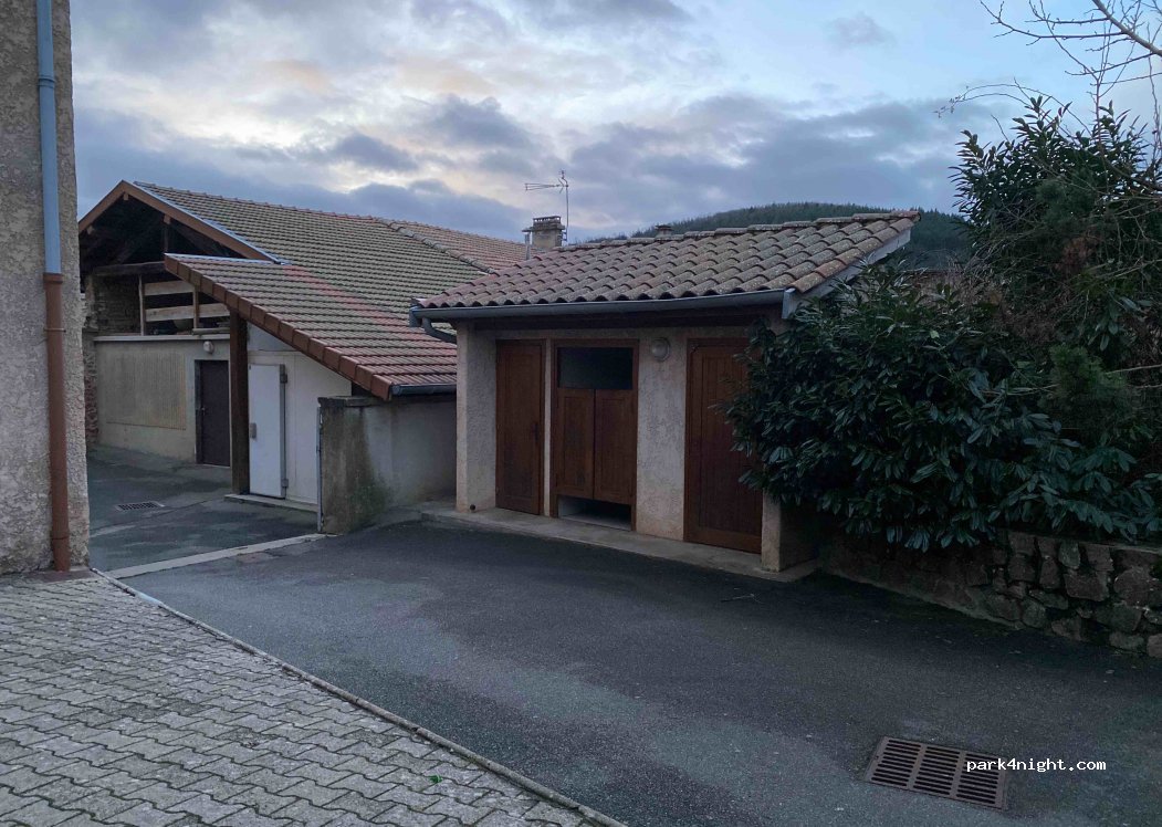 (69170) Saint-Marcel-l'Éclaire - Rue du Gîte — foto