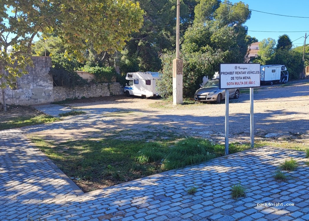 (43007) Tarragona - 8 Avinguda Puig i Valls — foto