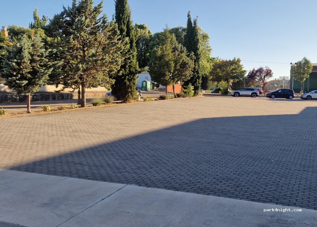 (47350) Quintanilla de Onésimo - — foto 4